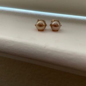 Vintage pearl earrings.